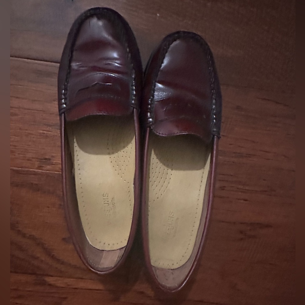 Bass Weejuns cordovan loafers